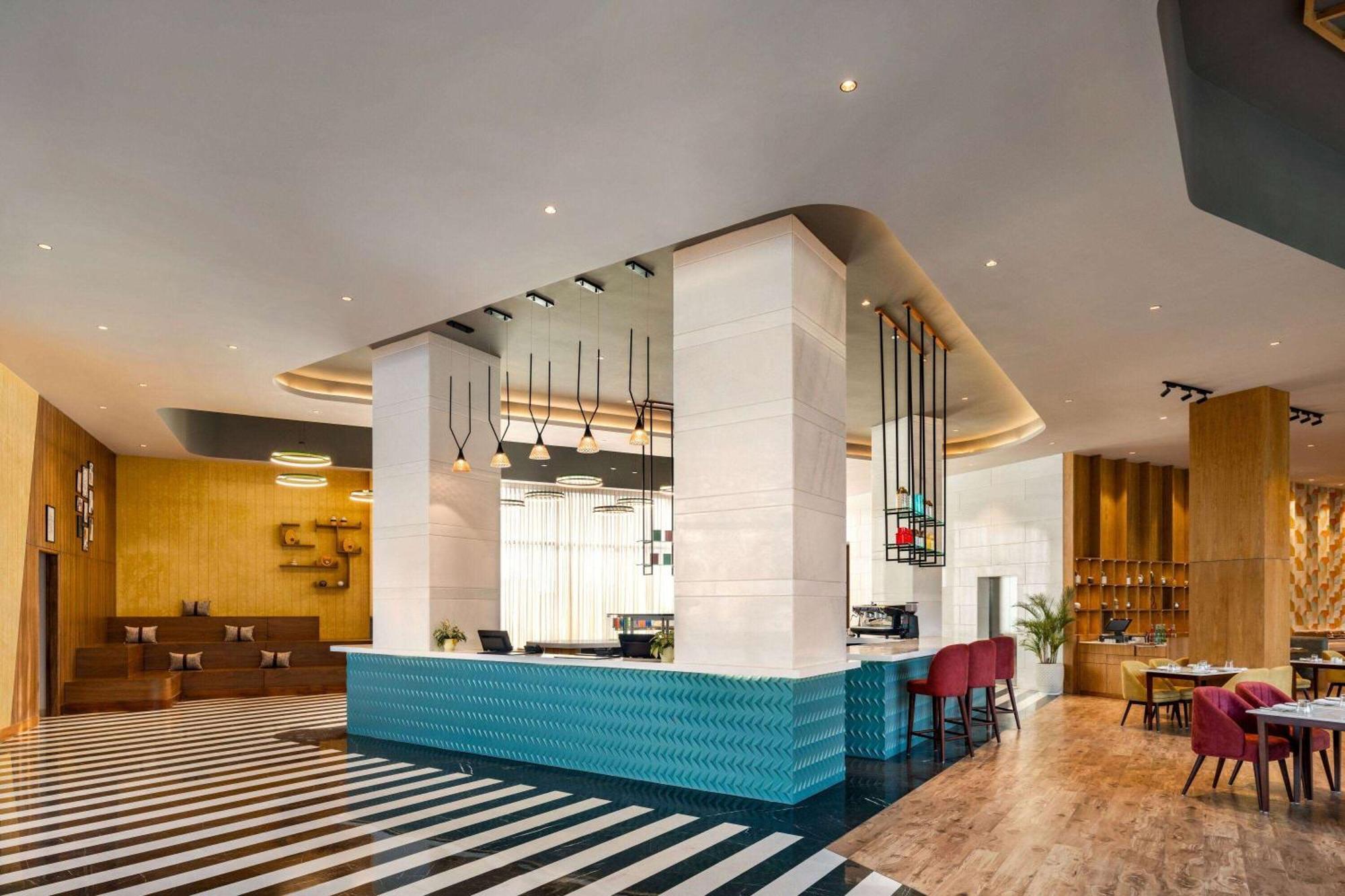 Ramada Encore By Wyndham Amritsar Airport Exterior foto